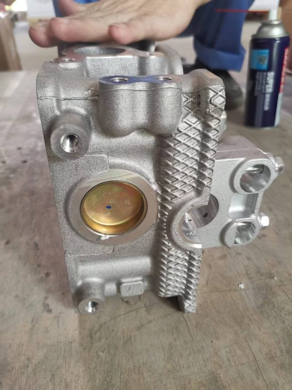 Cylinder head AMC910520 G612-10-100B G601-10-100B For Mazda B2600 R6 Engine - Image 7