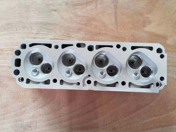 Auto Parts Cylinder Head For Chevrolet Corsa 1.6 92089854 C16NE - Image 2