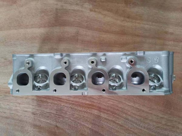 Auto Parts Cylinder Head For Chevrolet Corsa 1.6 92089854 C16NE - Image 5