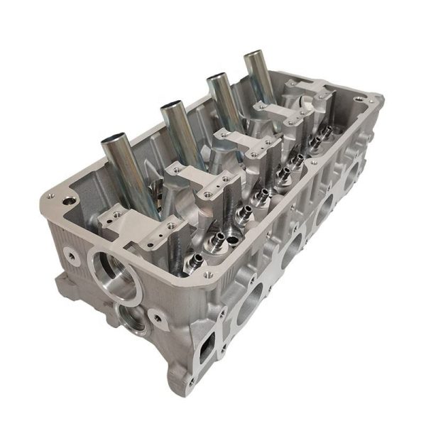 4G64 cylinder head for Mitsubishi Chariot Grandis L400 L200 16 valves  engine 2.4 Petrol L4 16V MD305479