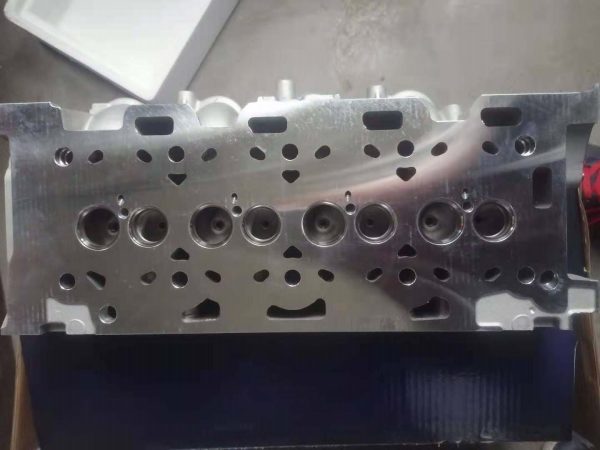 Cylinder Head for Citroen C1 C2, Ford Fiesta, Mazda2, Peugeot 107 1.4HDI 9643477110 DV4D 8HX F6JA 8HT Engine Culata Cabezote - Image 2