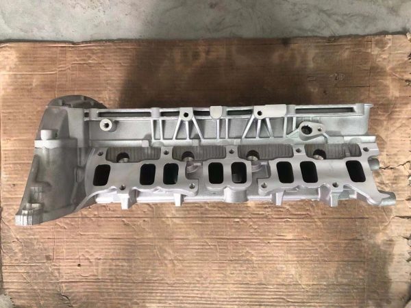 908758  BK3Q-6C032-AD for Ford 2.2 p4at cylinder head V348 FOCUS-DV6 2.2L cylinder cover BK3Q-6049-AE 1740108 - Image 5